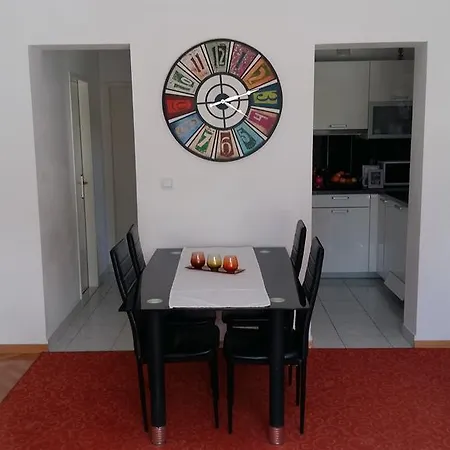 شقة Apartman Sara *