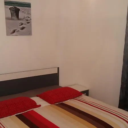 شقة Apartman Sara *