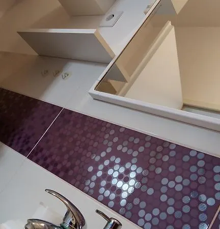 Apartman Sara *